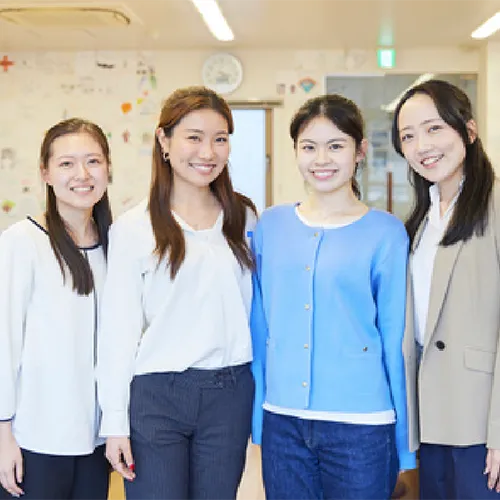 生徒を指導する英検®1級レベルのバイリンガル教師
